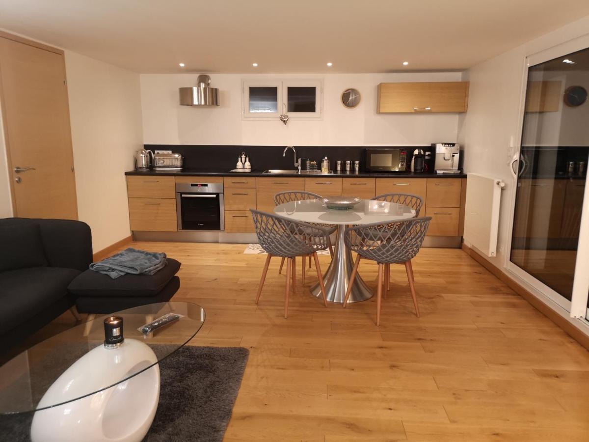 Tres Bel Appartement Avec Vue Sur Les Montagnes 圣伊米耶 外观 照片